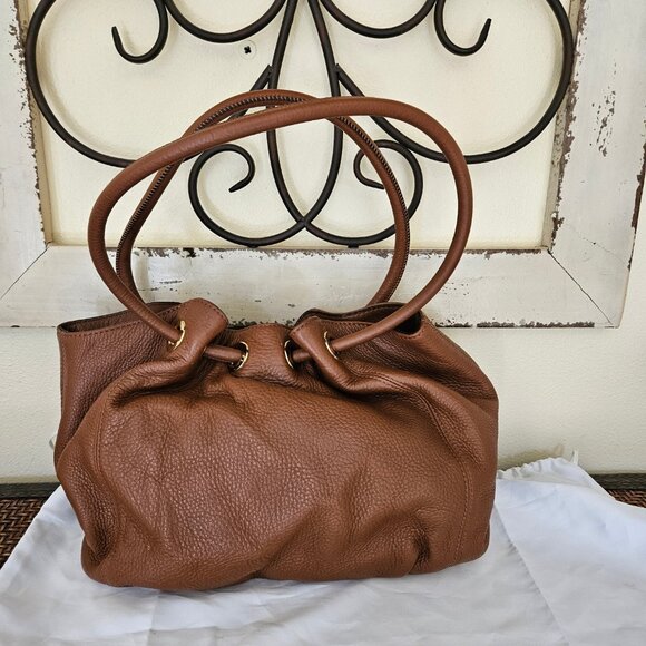 Michael Kors Tan Drawstring Tassel Jet Set Shoulder Bag - Picture 3 of 8